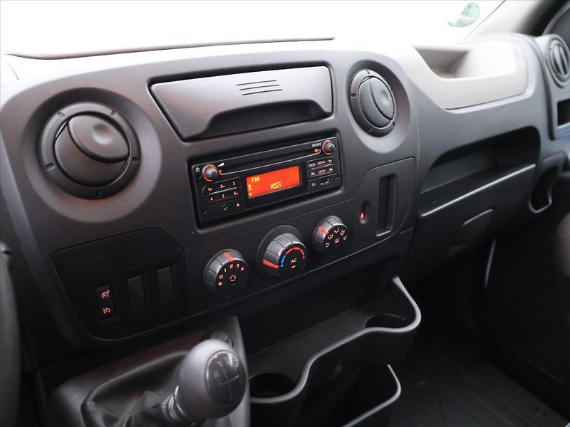 Renault Master 2,3 dCi 92kW L2H2P3 COOL CZ 1M - fotka 18 z 28