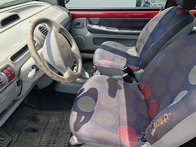 Renault Twingo 1.2 LPG - fotka 9 z 18