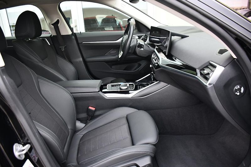 BMW i4 eDrive40 97,4%SoH. - fotka 20 z 39