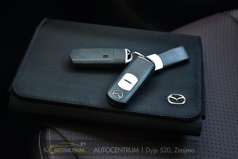 Mazda CX-3 2.0 G120 TAKUMI HUD - fotka 37 z 54