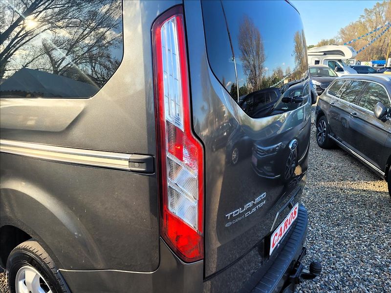 Ford Tourneo Custom 2,0 tdci,Titanium,8míst,klima - fotka 42 z 49