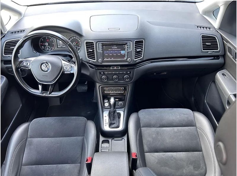 Volkswagen Sharan 130kW 7míst PANO WEBASTO 1.ČR - fotka 3 z 8