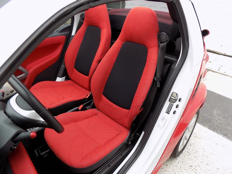 Smart Fortwo (2012) 1.0/Passion/Cabrio/AT/Klima/ - fotka 19 z 42