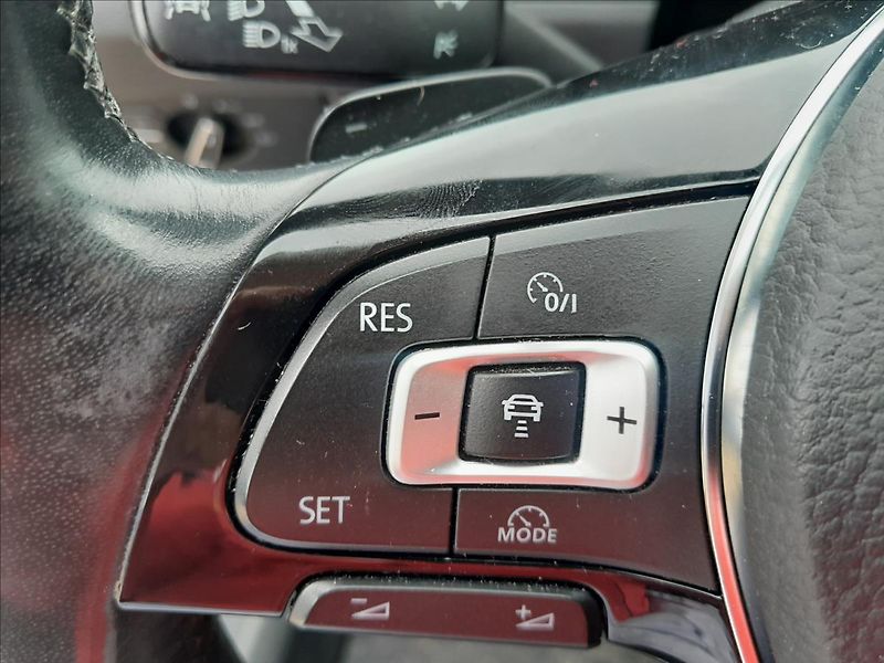 Volkswagen Passat Variant 2.0 TDI 110KW - fotka 48 z 59