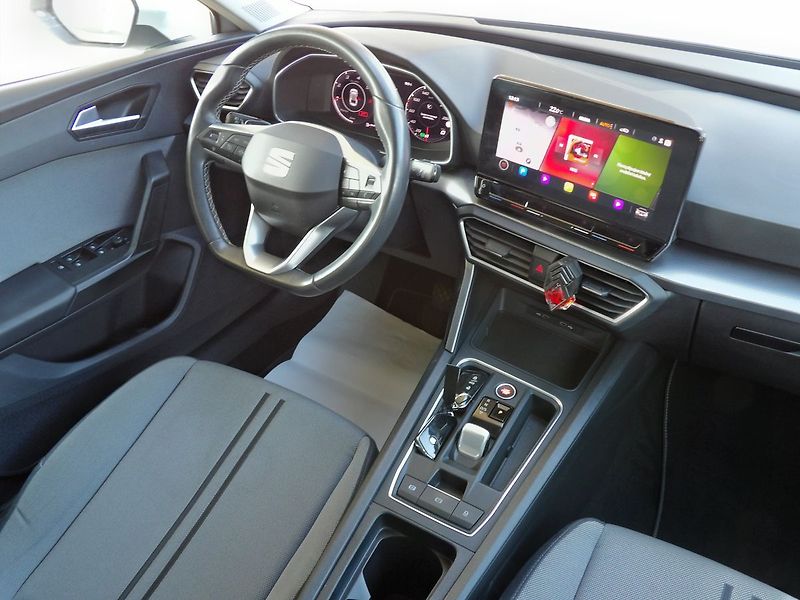 Seat Leon 2.0TDI DSG Virtual ACC LED NAV - fotka 24 z 31