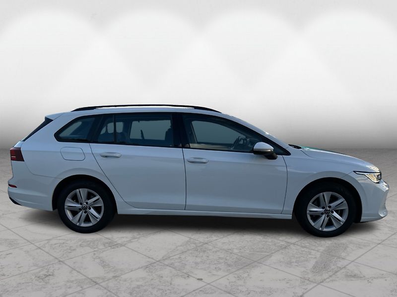 Volkswagen Golf Life 1.5 TSI 110kW Variant - fotka 7 z 20