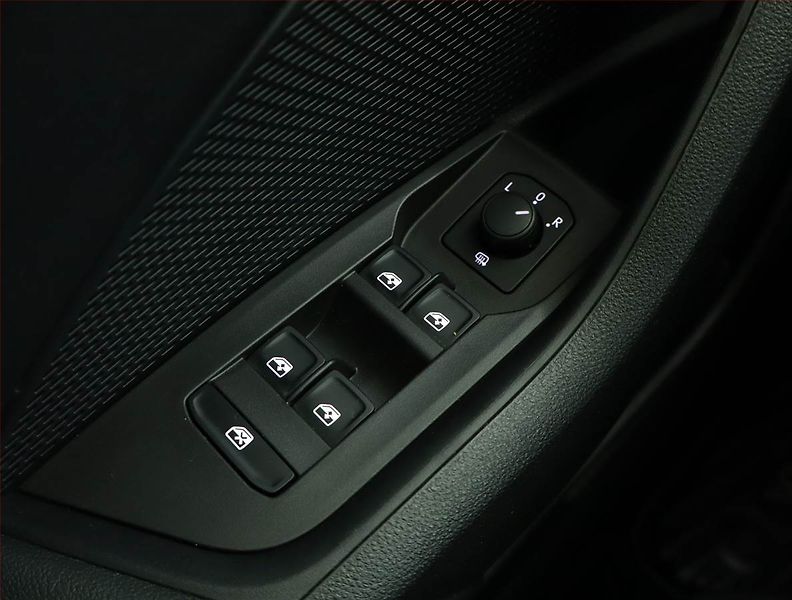 Škoda Octavia (2022) Ambition 2.0 TDI, ČR,1.maj - fotka 15 z 15