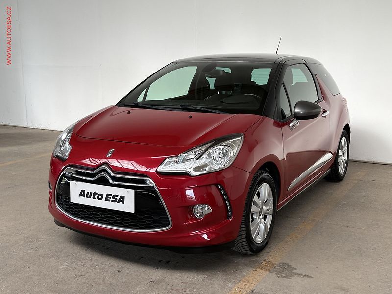 DS Automobiles DS3 (2016) 1.2PT, Navi, kamera - fotka 3 z 14
