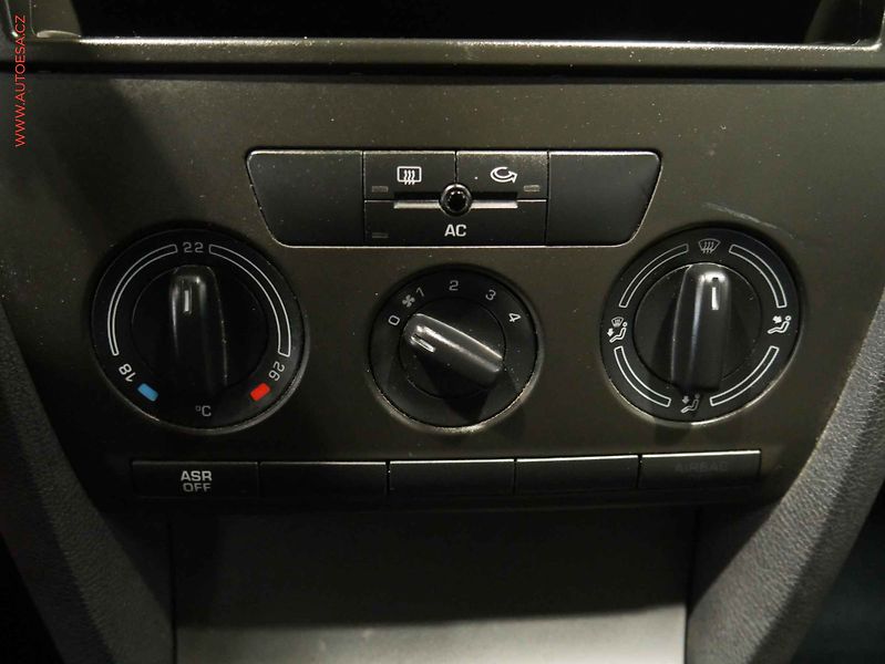 Škoda Octavia (2008) 1.9 TDi, Klima - fotka 13 z 15