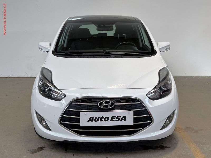 Hyundai ix20 (2016) 1.6 CRDi, Executive, panor - fotka 2 z 16