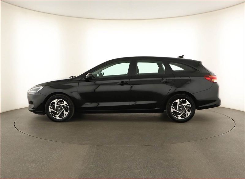 Hyundai i30 (2025) 1.0 T-GDI, Comfort, Navigace - fotka 3 z 14