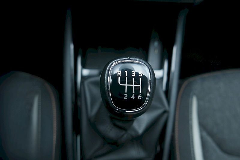 Škoda Kamiq (2023) 1.5 TSI 110 kW M6° Style - fotka 25 z 34