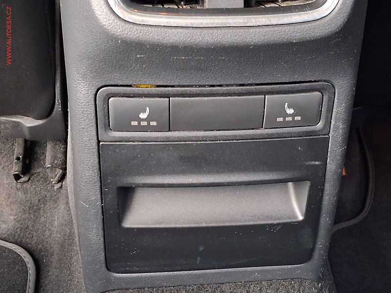 Škoda Octavia (2013) 2.0 TDi, Bixen, navi - fotka 11 z 19