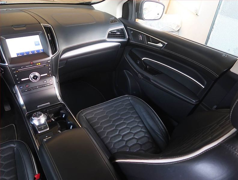 Ford Edge (2019) Vignale 2.0 EcoBlue BiTurbo - fotka 8 z 24