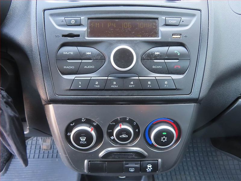 Lada Kalina (2016) 1.6 16v, Serv.kniha - fotka 12 z 17
