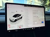 Tesla Model Y Long Range AWD - náhled 26