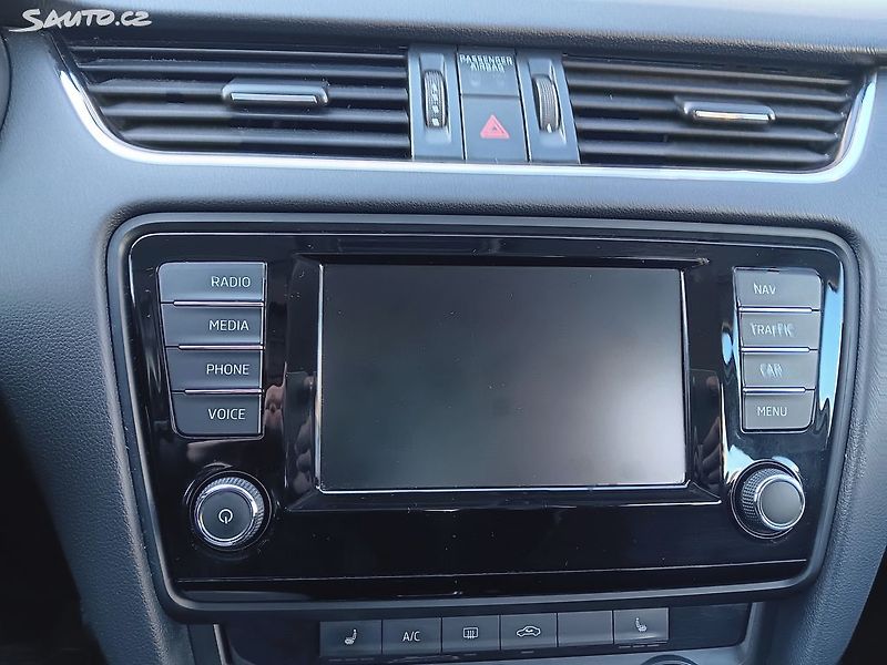 Škoda Octavia 1.6 TDI 81kW - fotka 20 z 27