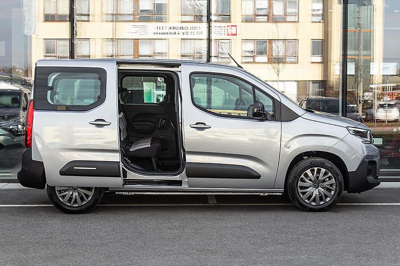 Citroën Berlingo (2026) 1,5 PLUS Diesel 100k Manual - fotka 4 z 13