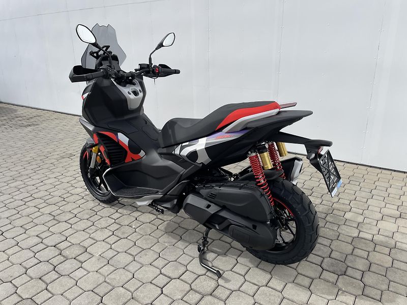 Aprilia (2026) SR GT 400 Rally Replica EU5+ - fotka 4 z 13