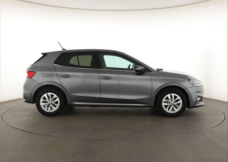 Škoda Fabia (2022) 1.0, ČR,1.maj, Tempomat - fotka 6 z 19