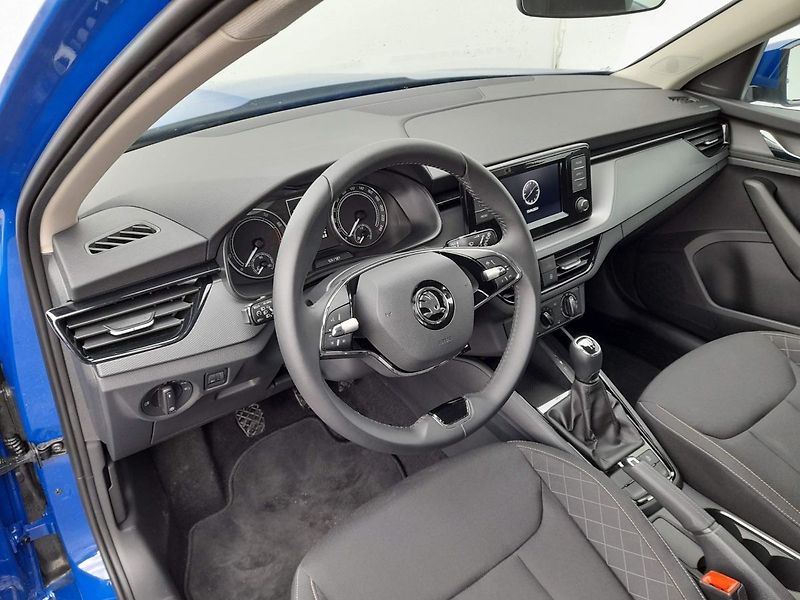 Škoda Kamiq Ambition Plus 1.0 TSI 70kW 5MP - fotka 13 z 20