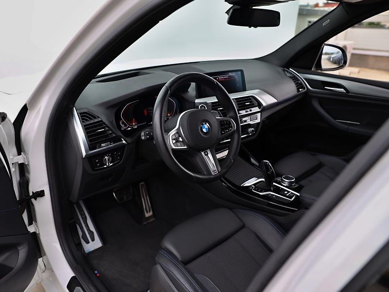 BMW X3 xDrive20d - fotka 7 z 13