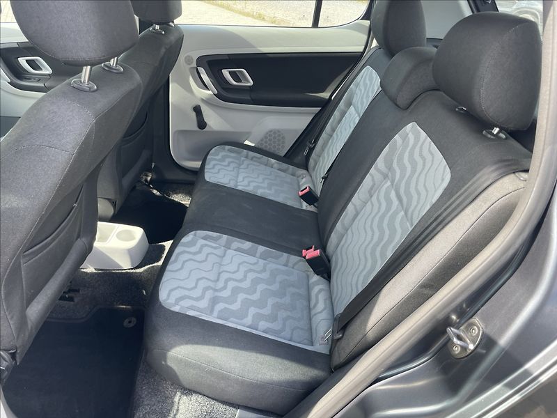 Škoda Fabia 1,4 i 16V Klima ESP serviska - fotka 8 z 32