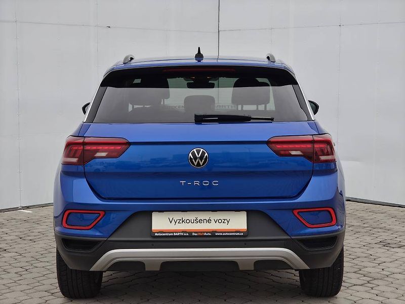 Volkswagen T-Roc Life 6G 1,0TSI - fotka 21 z 22