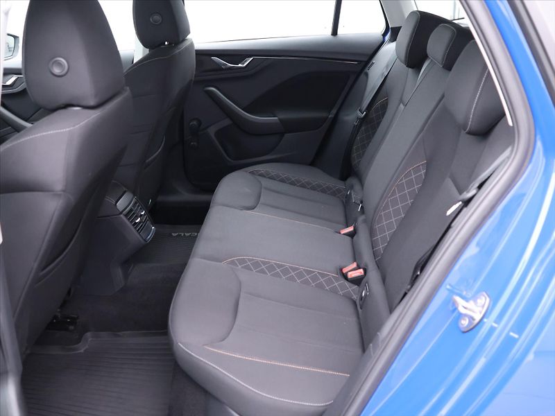 Škoda Scala 1.0 TSI 70kW Ambition CZ - fotka 13 z 31