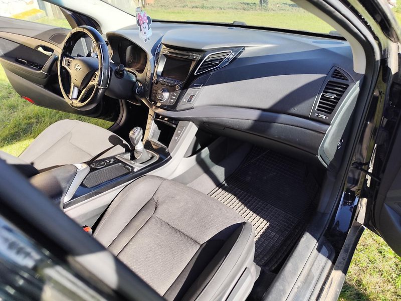 Hyundai i40 (2014) - fotka 15 z 23