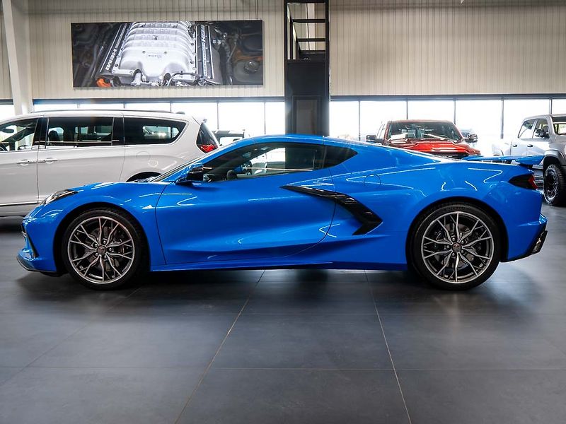 Chevrolet Corvette (2026) 6.2 Stingray 3LT Z51 Facelift - fotka 2 z 46