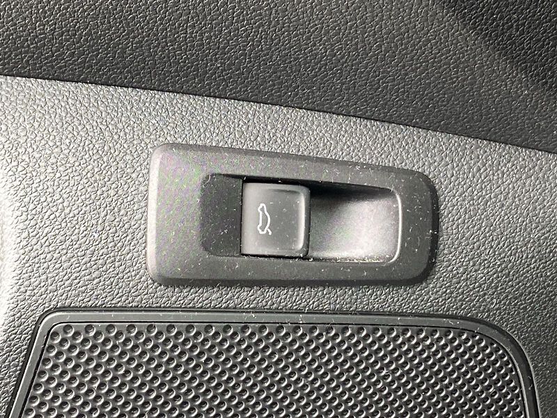 Škoda Karoq (2025) 2.0 TDI 4x4 DSG SportLine - fotka 26 z 40