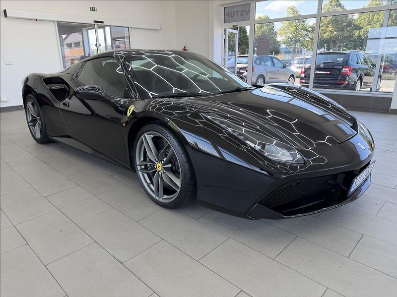Ferrari 488 3,9 SPIDER - fotka 3 z 15