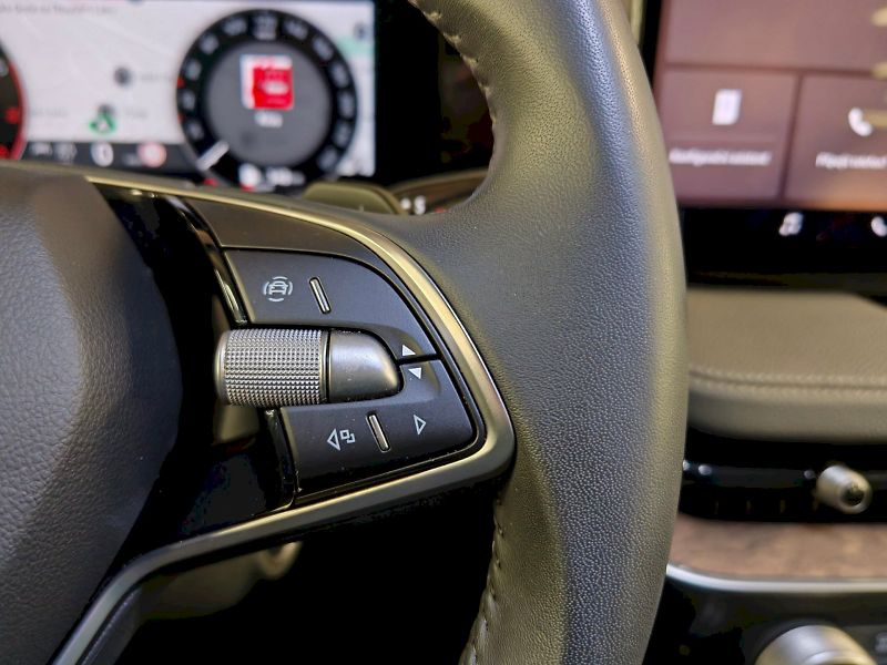 Škoda Superb (2025) 2.0 TSI 195 kW DSG 4x4 L&K - fotka 9 z 35