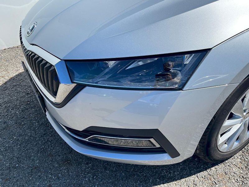 Škoda Octavia (2023) 2.0 TDI 85kW DSG Style Combi - fotka 10 z 24