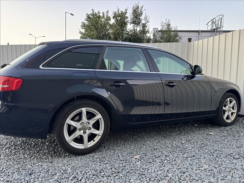 Audi A4 1,8 TFSi tažné 1.maj původ ČR - fotka 17 z 50