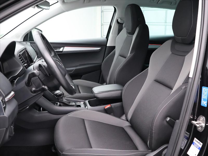 Škoda Karoq 2,0 TDI DSG 4x4 Virtual DPH - fotka 10 z 30