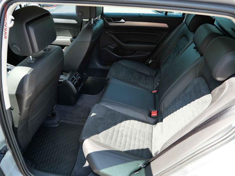 Volkswagen Passat (2018) 2.0 TDi, DSG - fotka 10 z 23