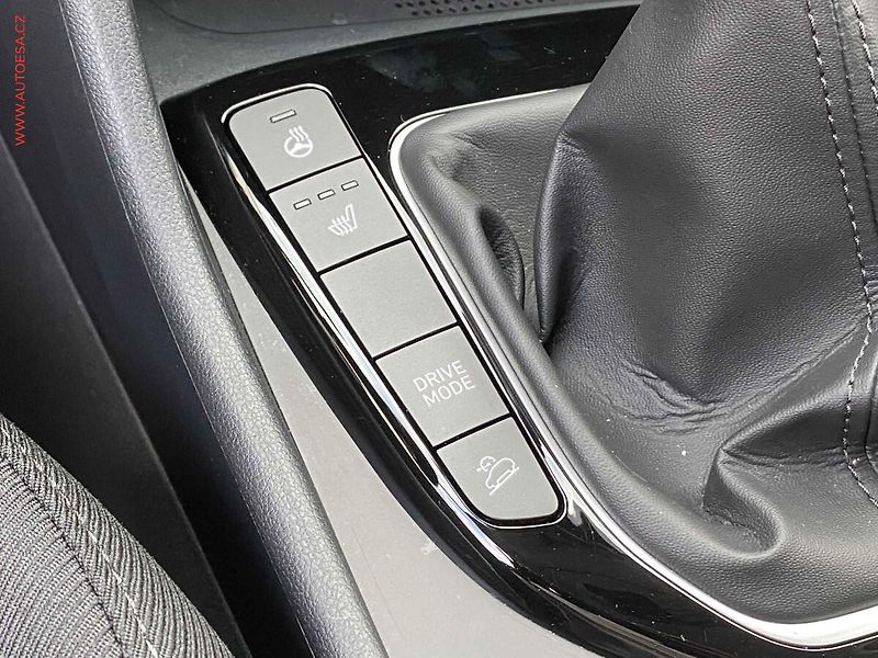 Hyundai Tucson (2023) 1.6 T-GDi, 2.maj,ČR, Smart - fotka 13 z 18