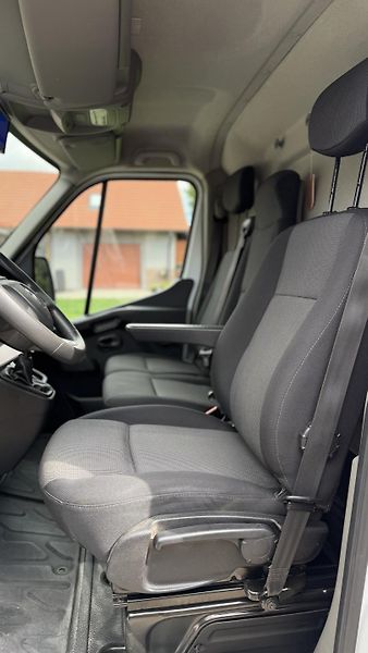 Renault Master (2020) Nákladní automobil skříňový  - fotka 7 z 16