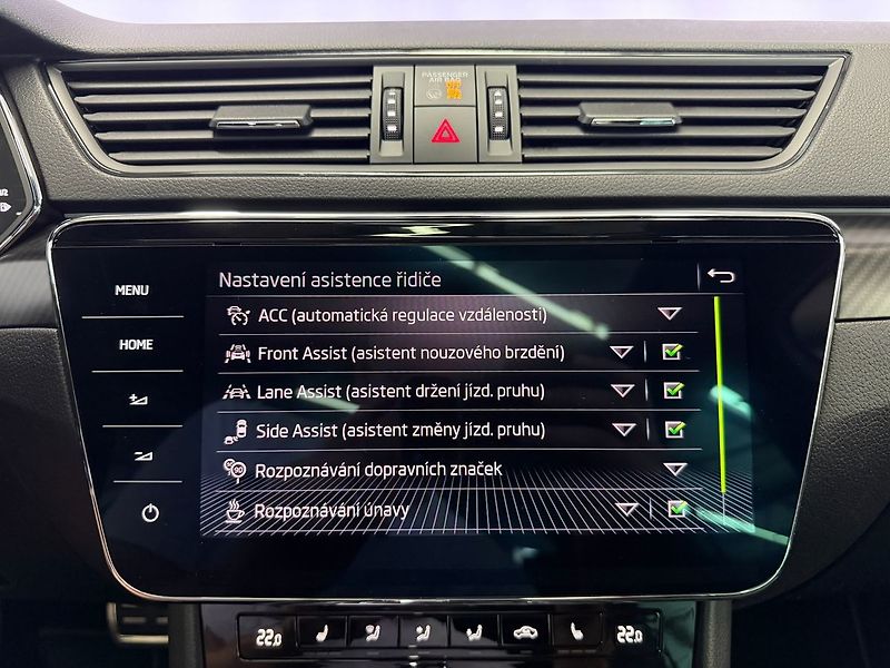Škoda Superb 2.0TSI 206KW DSG 4X4 SPORTLINE - fotka 20 z 34
