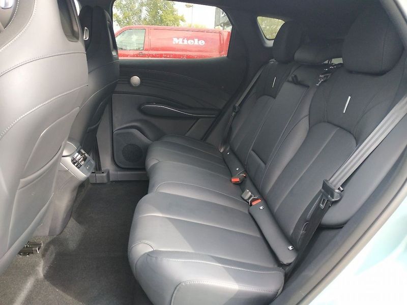 Omoda 7 1.5T PHEV Premium, AT, SKLADEM - fotka 11 z 35