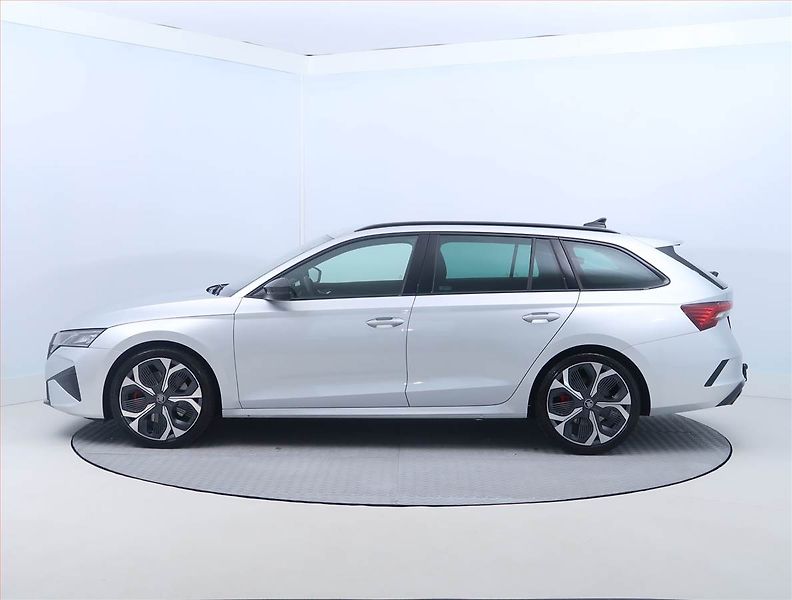 Škoda Octavia (2025) RS 2.0 TSI - fotka 3 z 16
