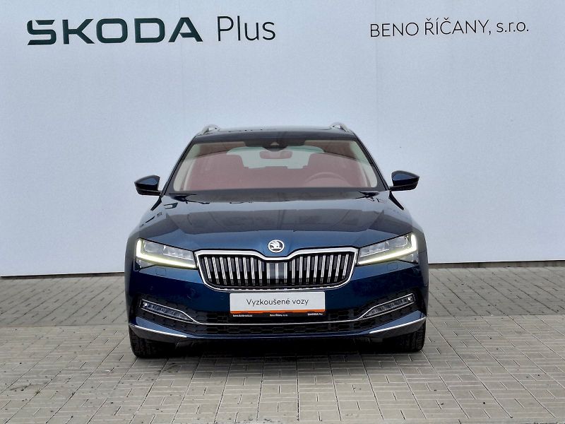 Škoda Superb (2023) Combi Style Extra DSG 4x4 2,0T - fotka 4 z 35