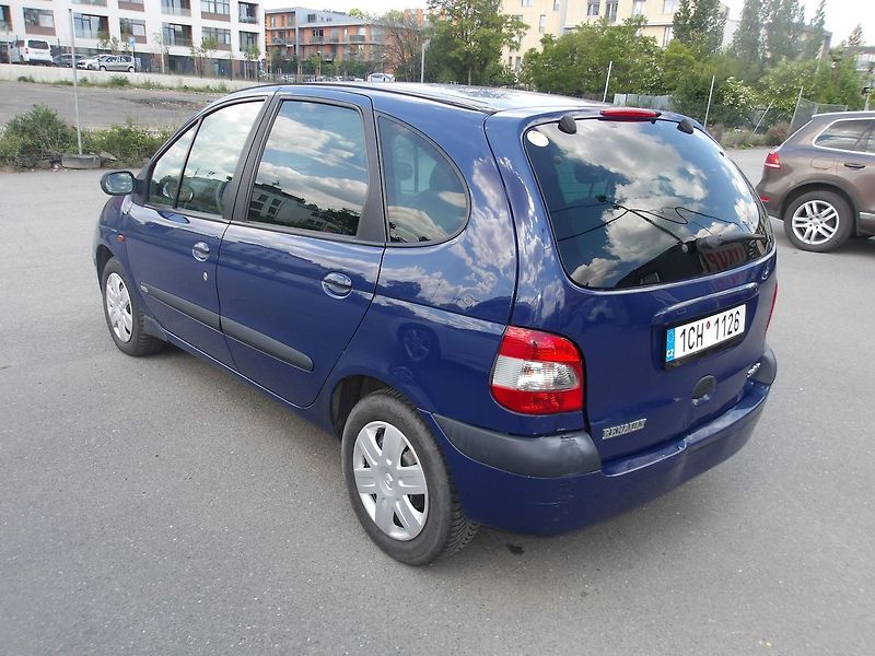 Renault Scénic 1,9DCi AUTOMAT !!! Serv.kn! - fotka 8 z 26