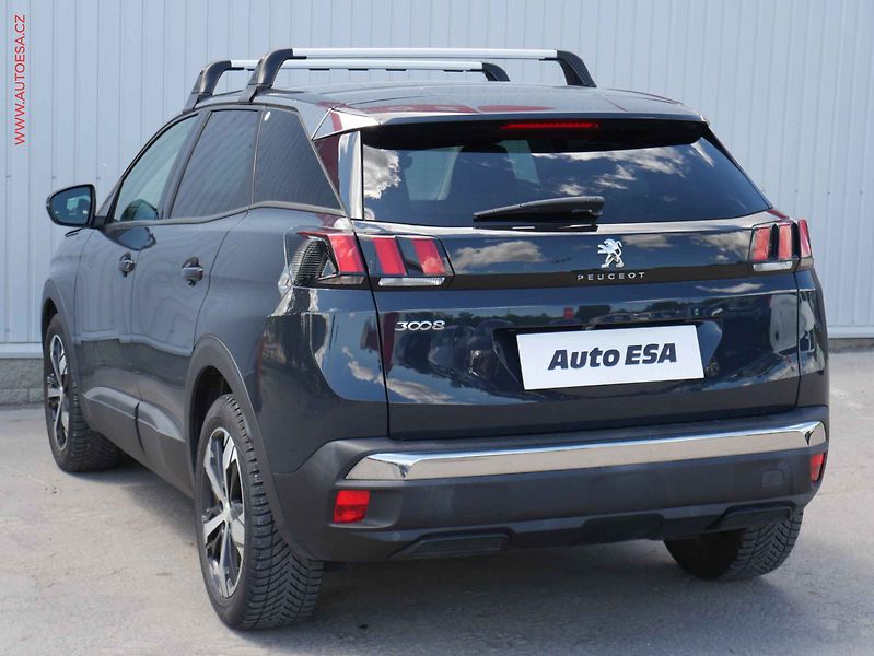 Peugeot 3008 (2020) 1.2 PT, ČR, Active - fotka 6 z 19