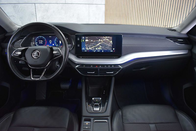 Škoda Octavia 1.5 G-TEC*KAMERA*ACC*DSG*DPH* - fotka 7 z 43