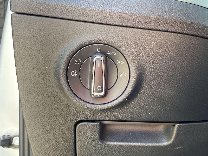 Škoda Superb (2017) Combi 2.0 TDI 4x4 Ambition - fotka 20 z 30