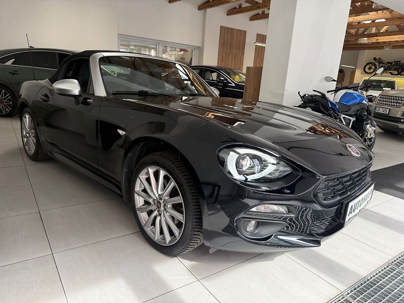 Fiat 124 Spider (2018) 1.4 Turbo AT Lusso - fotka 3 z 28