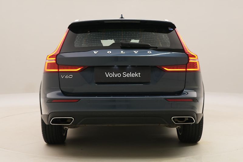 Volvo V60 CC B4 AWD BRIGHT PLUS AUT  - fotka 12 z 41